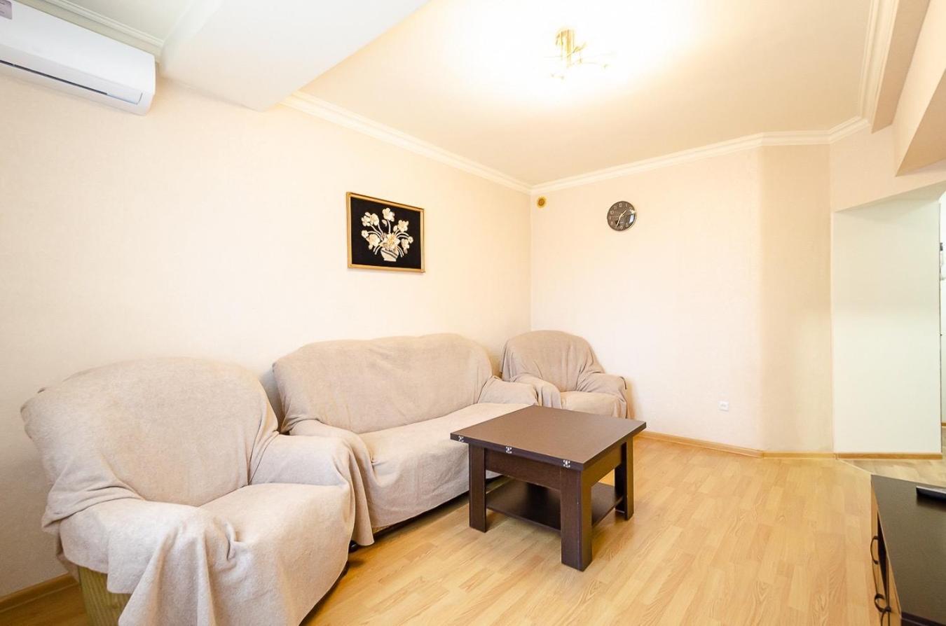 Excellent Apartment In The Center Of The Capital.Amiryan Jerevan Exteriör bild